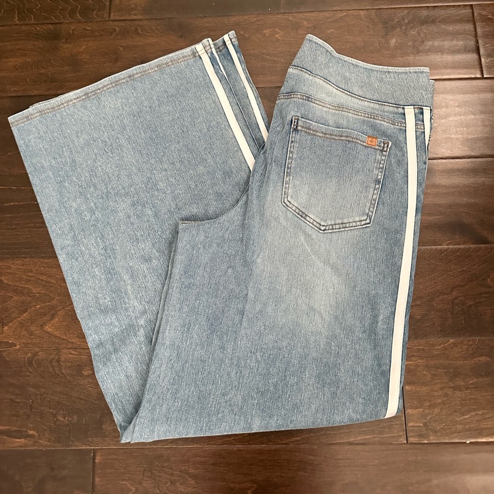 Nwt Halara Flex High Waisted Stripe Wide Leg Flowy Washed Casual Jeans - Picture 7 of 13